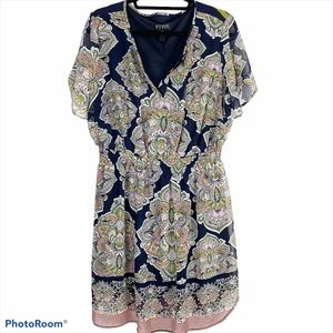 En Focus (2) Chiffon Overlay Dresses 16W